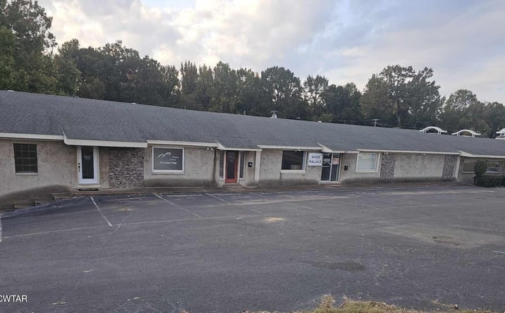 Pictures of Office property located at 1629 S Highland Avenue, Jackson, TN 38301 for sales - image #1
