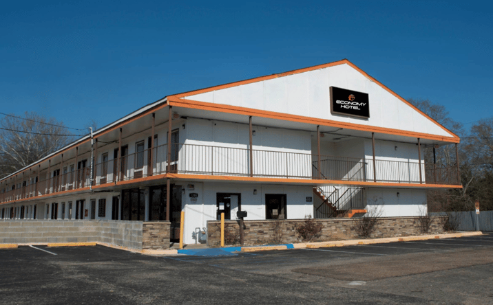 Pictures of Multifamily, Hospitality property located at 1288 W South Blvd, Montgomery, AL 36105 for sales - image #1