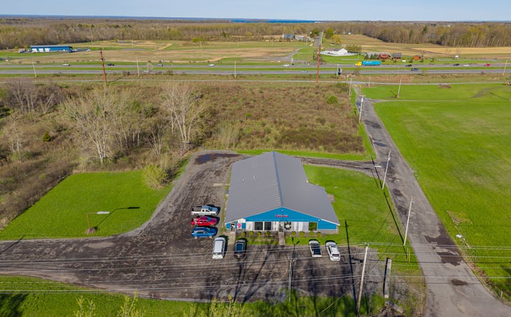 Pictures of Hospitality, Mixed Use, Retail property located at 8860 Brewerton Rd, Brewerton, NY 13029 for sales - image #1