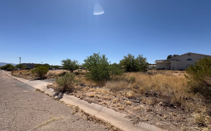 Pictures of Land property located at 687 W Union St, Benson, AZ 85602 for sales - image #1