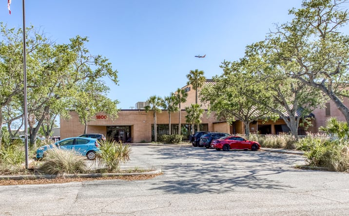 Pictures of Industrial property located at 1800 University Pkwy, Sarasota, FL 34243 for sales - image #1