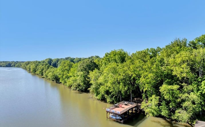 Pictures of Land property located at Lot 18 Boxwood Shores, Boydton, VA 23917 for sales - image #1