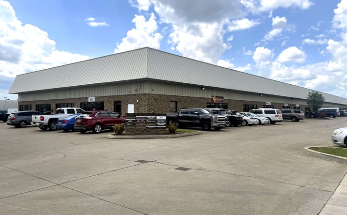Pictures of Industrial property located at 730 Middle Tennessee Blvd, Murfreesboro, TN 37129 for sales - image #1