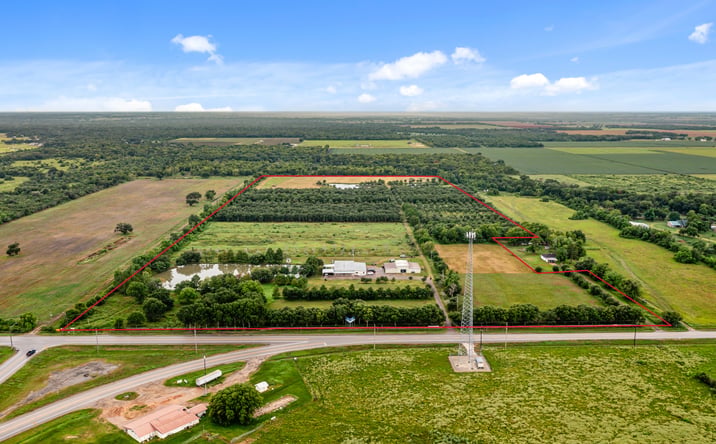 Pictures of Mixed Use property located at 23111 FM 1462, Damon, TX 77430 for sales - image #1