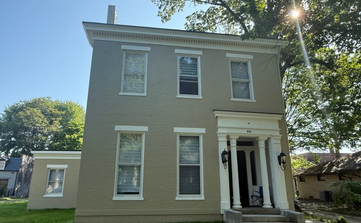 Pictures of Multifamily property located at 810 SE 1st St, Evansville, IN 47713 for sales - image #1