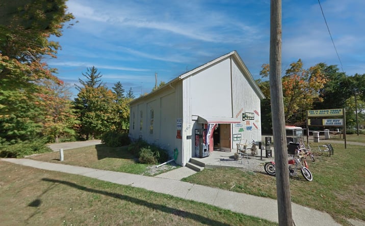 Pictures of Office property located at 462 W Genesee St, Lapeer, MI 48446 for sales - image #1