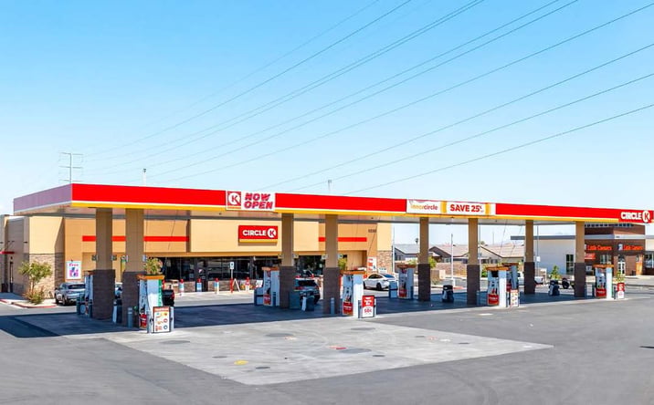 Pictures of Retail property located at 5230 Blue Diamond Rd, Las Vegas, NV 89139 for sales - image #1