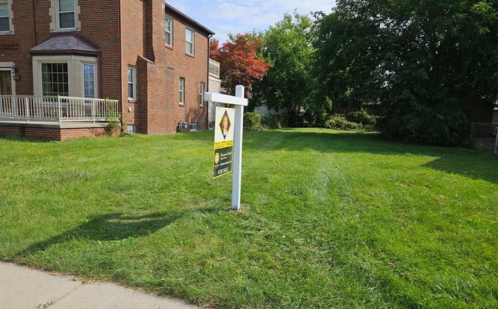 Pictures of Land property located at 7900 Middlepointe St, Dearborn, MI 48126 for sales - image #1