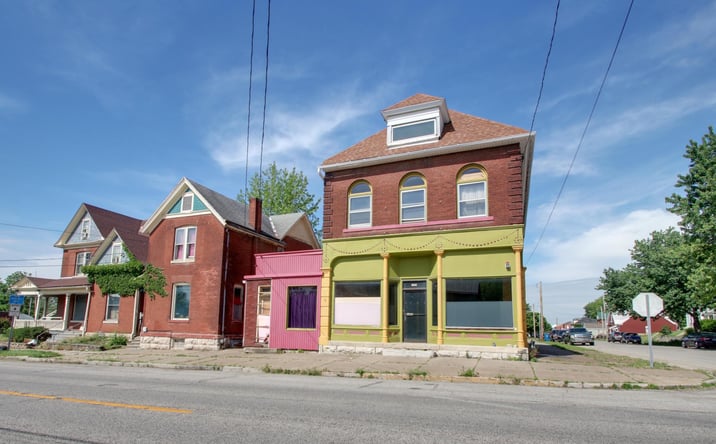 Pictures of Industrial, Office, Retail property located at 800 S 8TH Street, Quincy, IL 62301 for sales - image #1