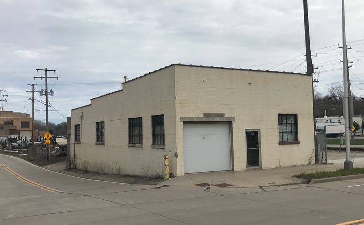 Pictures of Industrial property located at 712 S Olde Oneida St, Appleton, WI 54915 for sales - image #1