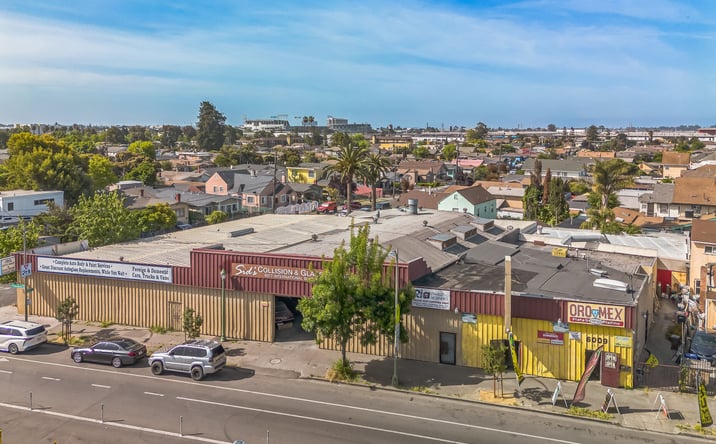 image of property at 6017 INTERNATIONAL BLVD Oakland CA 94621-4204