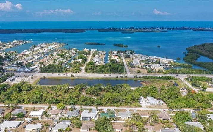 Pictures of Land property located at 2500 Sandy Ln, Englewood, FL 34224 for sales - image #1