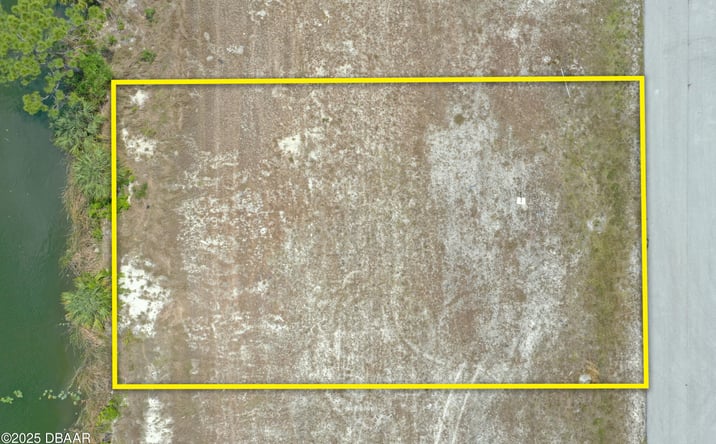 Pictures of Land property located at 2831 NE 5th Place, Cape Coral, FL 33909 for sales - image #1