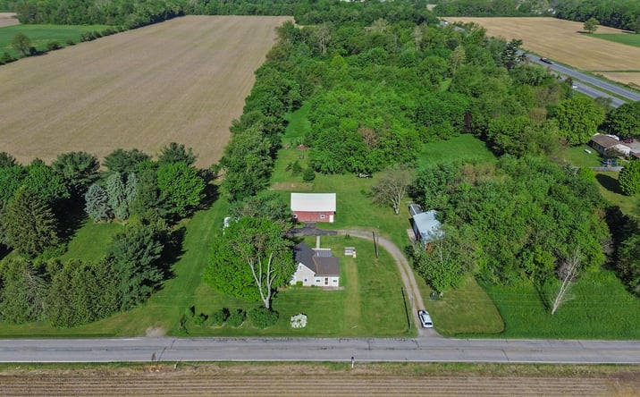 Pictures of Mixed Use property located at 56611 Tulip Road, New Carlisle, IN 46552 for sales - image #1