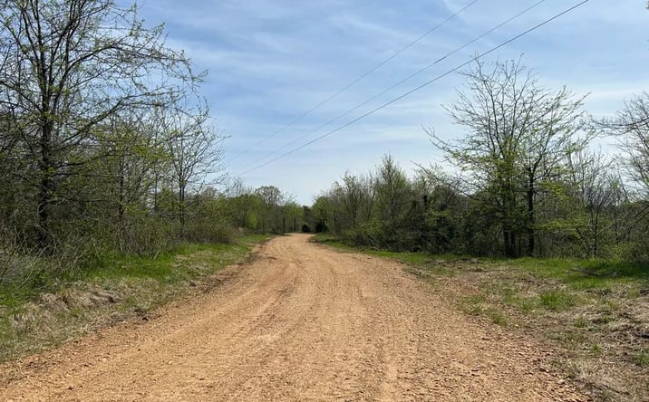 Pictures of Land property located at 2094 Old Crenshaw Rd, Crenshaw, MS 38621 for sales - image #1