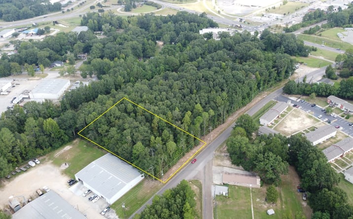 Pictures of Land property located at 01 Country Club Road, Hattiesburg, USA 39401 for sales - image #1