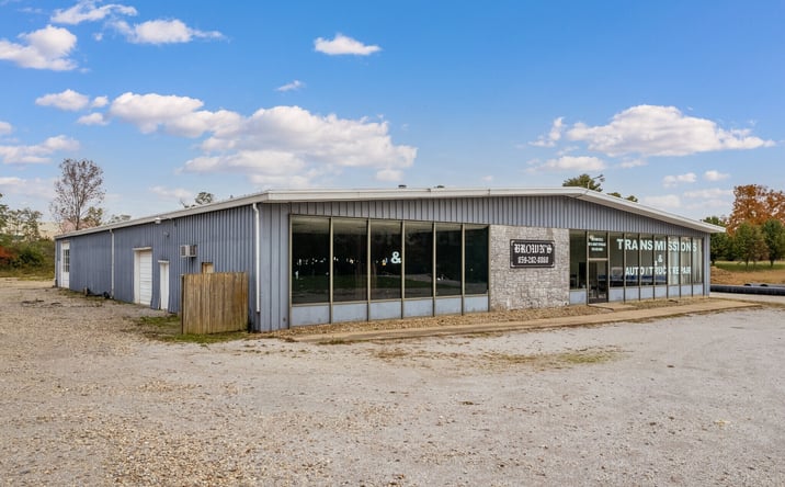Pictures of Industrial property located at 3634 Turfway Rd, Erlanger, KY 41018 for sales - image #1