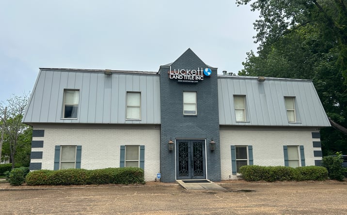 Pictures of Office property located at 10 Lakeland Cir, Jackson, MS 39216 for sales - image #1