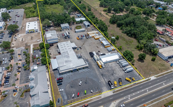 Pictures of Office, Retail property located at 2900 James L Redman Pkwy, Plant City, FL 33566 for sales - image #1