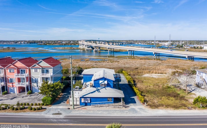 Pictures of Retail property located at 211 S Topsail Dr, Surf City, NC 28445 for sales - image #1