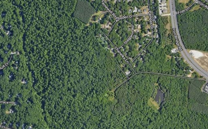 Pictures of Land property located at 9610 Gamewell Rd, Chesterfield, VA 23832 for sales - image #1
