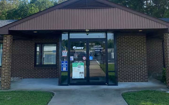 Pictures of Retail property located at 27426 Southampton Pkwy, Courtland, VA 23837 for sales - image #1