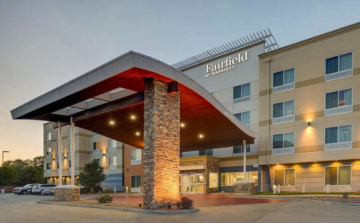 Pictures of Hospitality property located at 1111 N. Lorraine St, Hutchinson, KS 67501 for sales - image #1