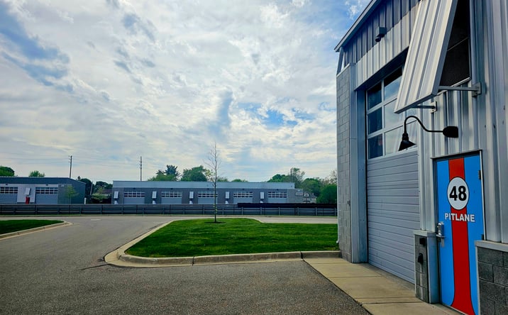 Pictures of Retail, Self Storage, Office property located at 48 PIT LN, Pontiac, MI 48341 for sales - image #1