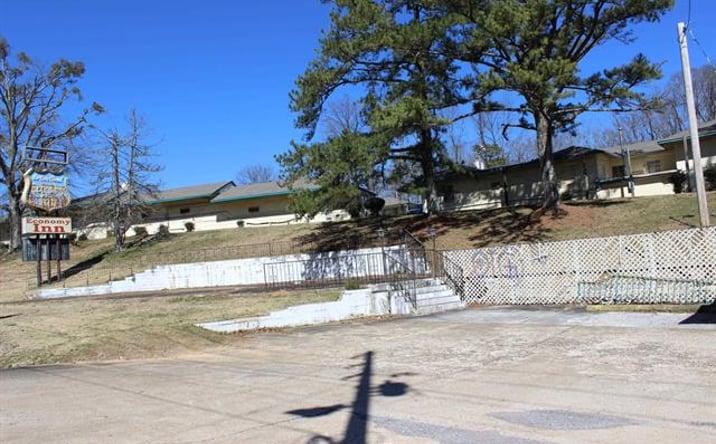Pictures of Hospitality property located at 1834 2nd Avenue, Cullman, AL 35055 for sales - image #1