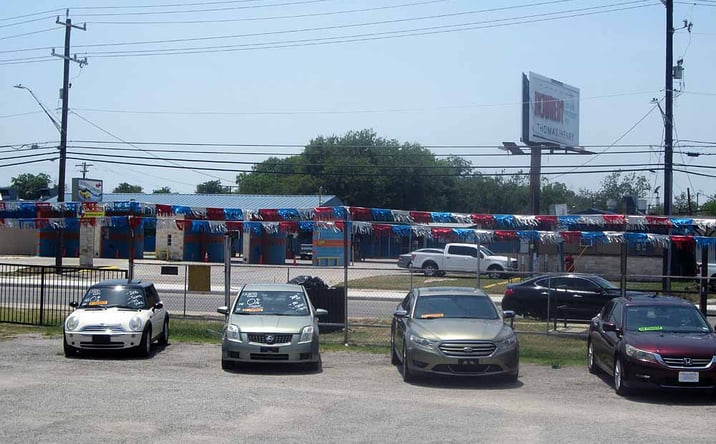 Pictures of Retail property located at 3754 Pleasanton Rd, San Antonio, TX 78221 for sales - image #1