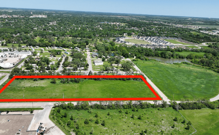Pictures of Land property located at 0000 SE 14th, Newton, KS 67114 for sales - image #1