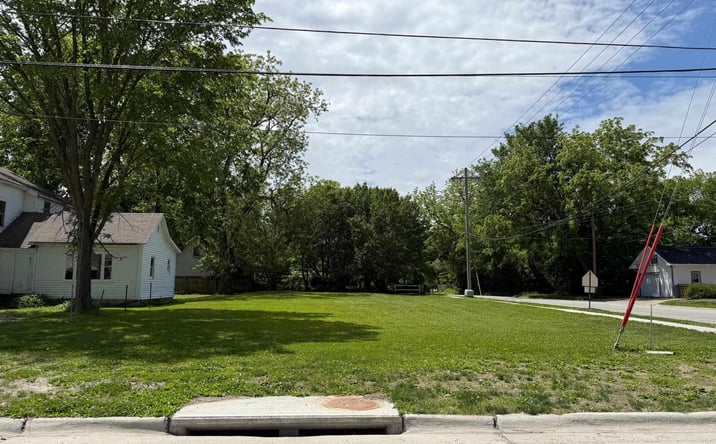 Pictures of Land property located at 1300 S Main Street, Fairfield, IA 52556 for sales - image #1