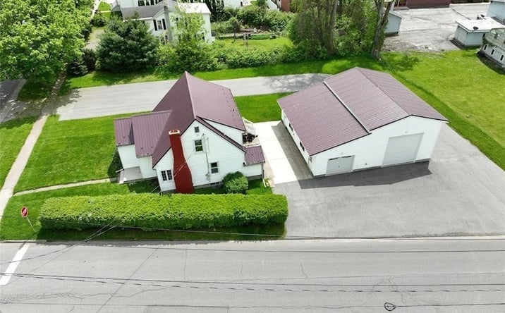 Pictures of Retail property located at 343 N Peterboro Street, Canastota, NY 13032 for sales - image #1