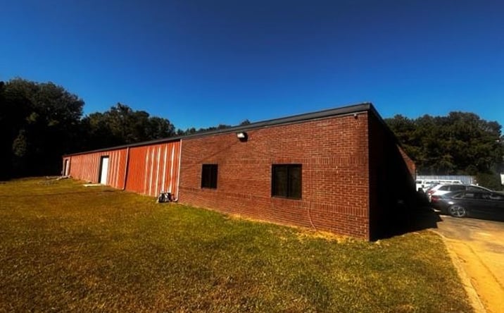 Pictures of Industrial property located at 2305 Varkel Way, Lithonia, GA 30058 for sales - image #1