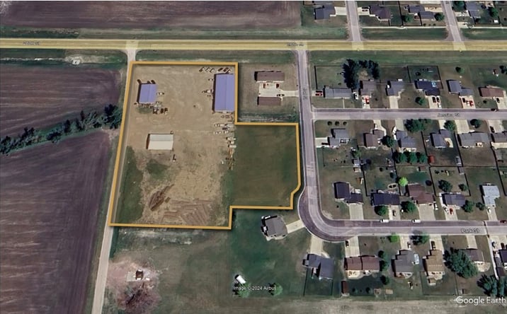 Pictures of Industrial property located at 1009 W 1st St, Worthing, SD 57077 for sales - image #1