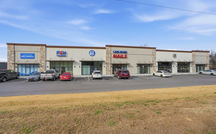 Pictures of Retail, Office, Mixed Use property located at 2251 OK-88, Claremore, OK 74017 for sales - image #1