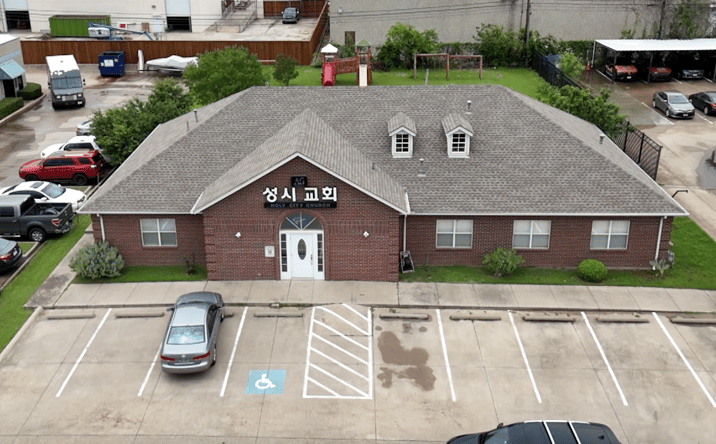 image of property at 1444 HALSEY WAY Carrollton TX 75007-4409