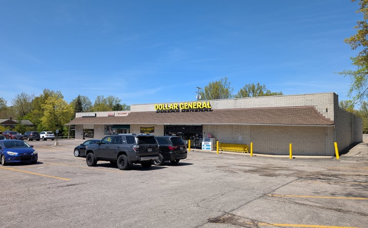 Pictures of Retail property located at 4257 Mayfield Rd, South Euclid, OH 44121 for sales - image #1