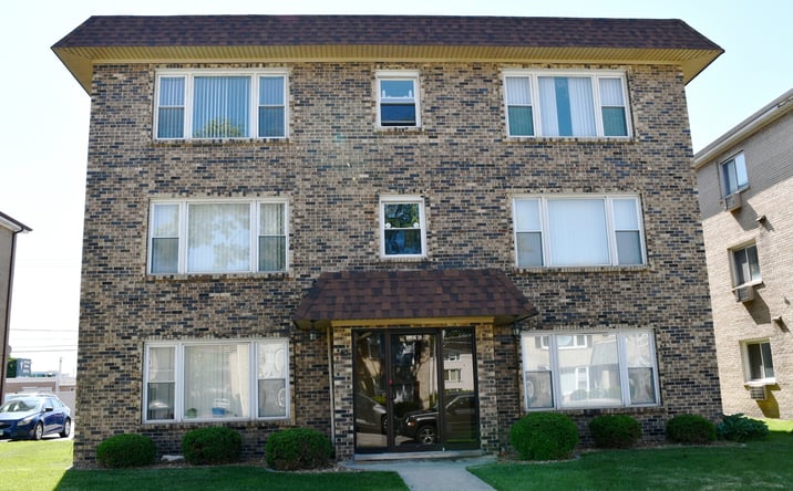 Pictures of Multifamily property located at 10918 S Keating Avenue, Oak Lawn, IL 60453 for sales - image #1