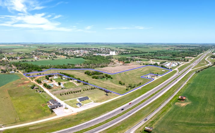 Pictures of Land property located at 3060 U.S. Rte 66, hydro, OK 73048 for sales - image #1