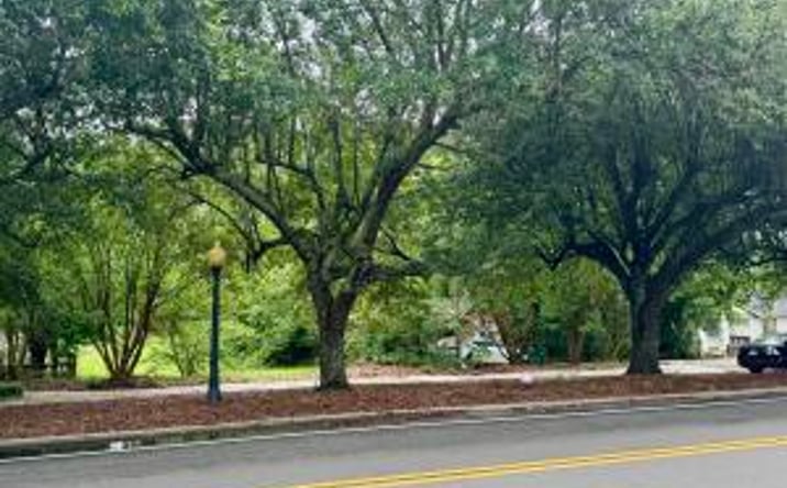 Pictures of Land property located at Xx Hampton Avenue, Aiken, SC 29801 for sales - image #1