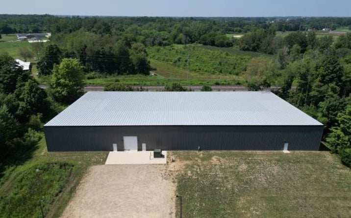 Pictures of Industrial property located at 420 Industrial Park Dr, Bangor, MI 49013 for sales - image #1
