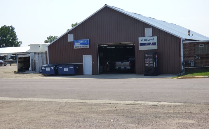 Pictures of Industrial property located at 108 N Renville St, Winthrop, MN 55396 for sales - image #1