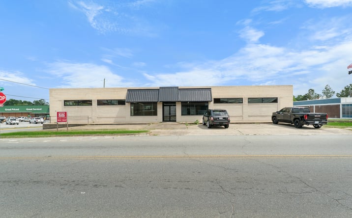Pictures of Mixed Use property located at 201 W Moring St, Swainsboro, GA 30401 for sales - image #1