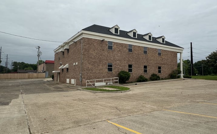 Pictures of Office property located at 1400 Youree Dr, Shreveport, LA 71101 for sales - image #1