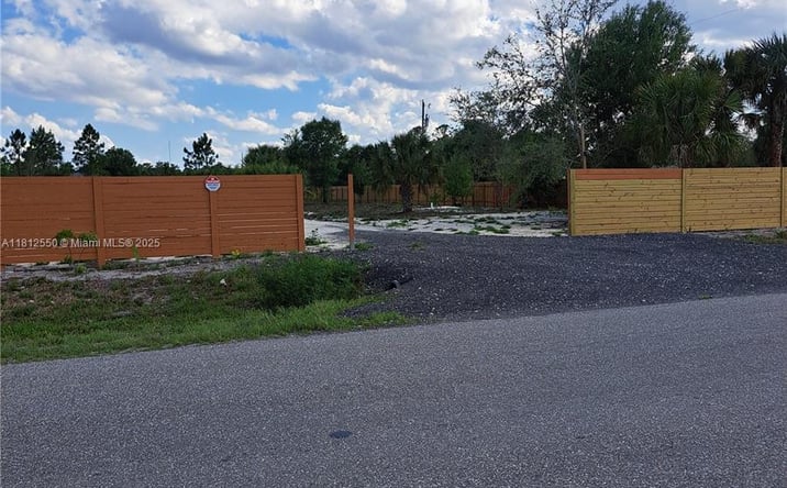 Pictures of Special Purpose property located at 648 Hunting Club Ave, Clewiston, FL 33440 for sales - image #1