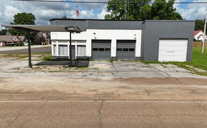 Pictures of Retail, Industrial property located at 103 Trenton Street, Rutherford, TN 38369 for sales - image #1
