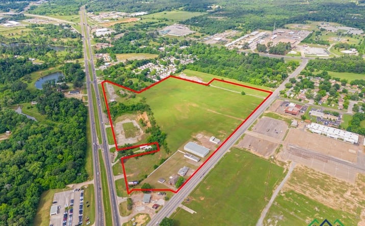 Pictures of Industrial, Land, Multifamily, Office property located at 1118 Jaycee Dr, Longview, TX 75604 for sales - image #1