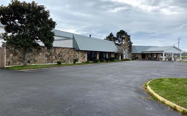 Pictures of Hospitality property located at 1421 Murrays Chapel Rd, Sweetwater, TN 37874 for sales - image #1