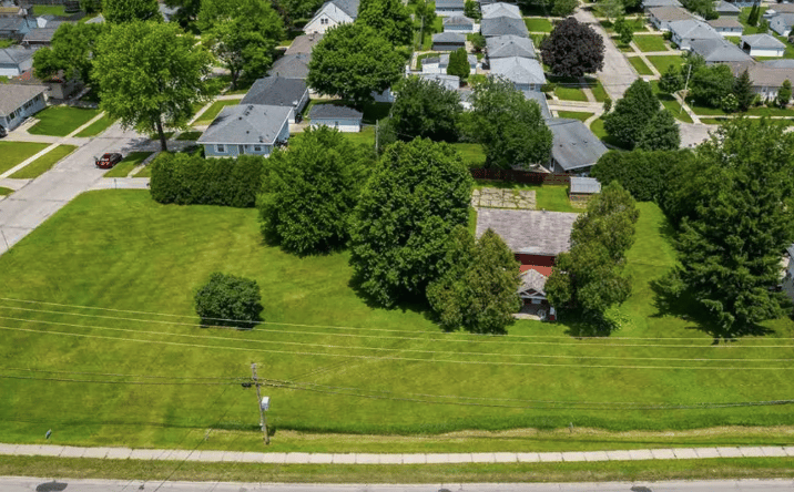 Pictures of Land, Mixed Use, Multifamily property located at 3010 Johnson Ave NW, Cedar Rapids, IA 52405 for sales - image #1